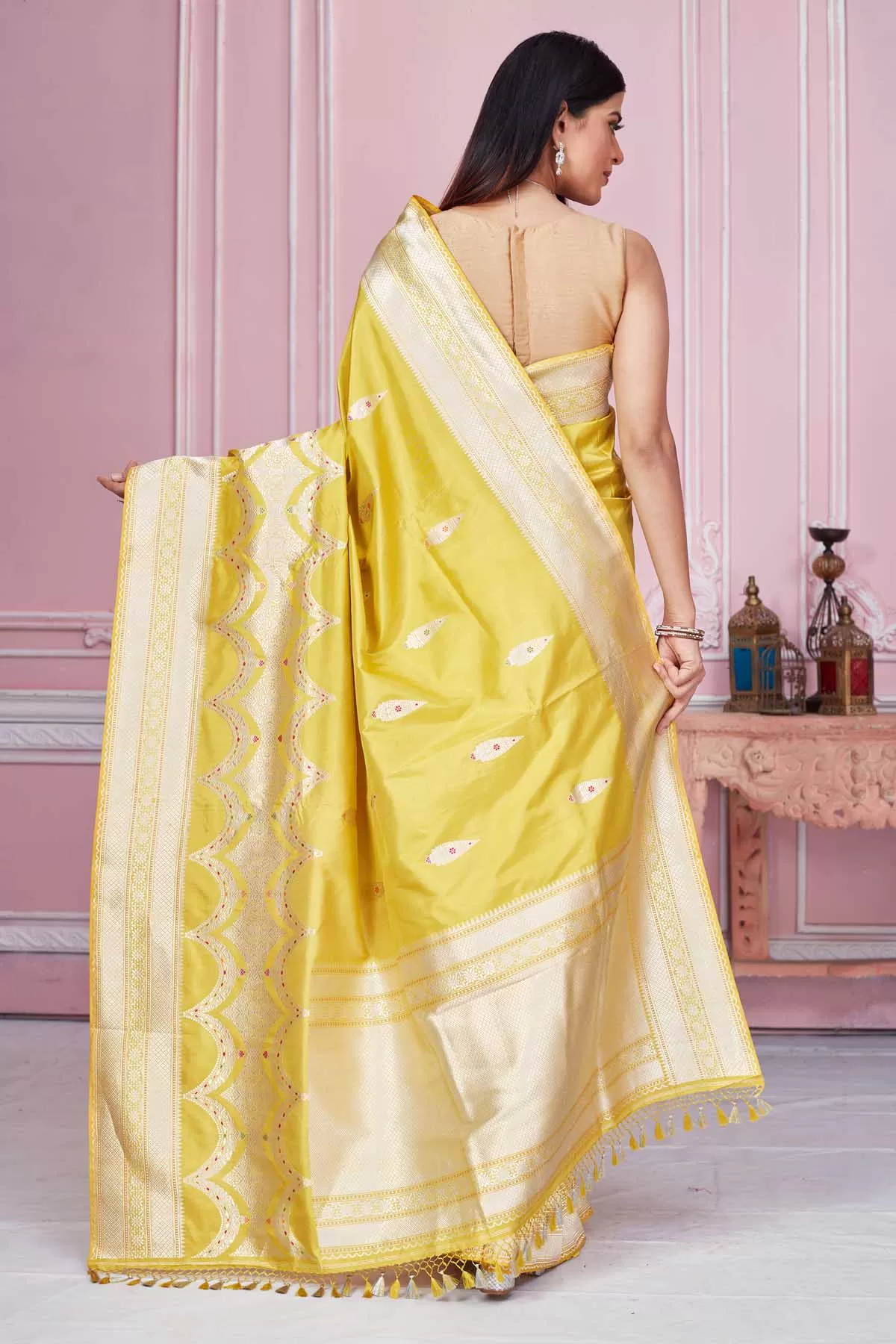 92A192 Yellow Banarasi Saree with Zari Minakari Buta