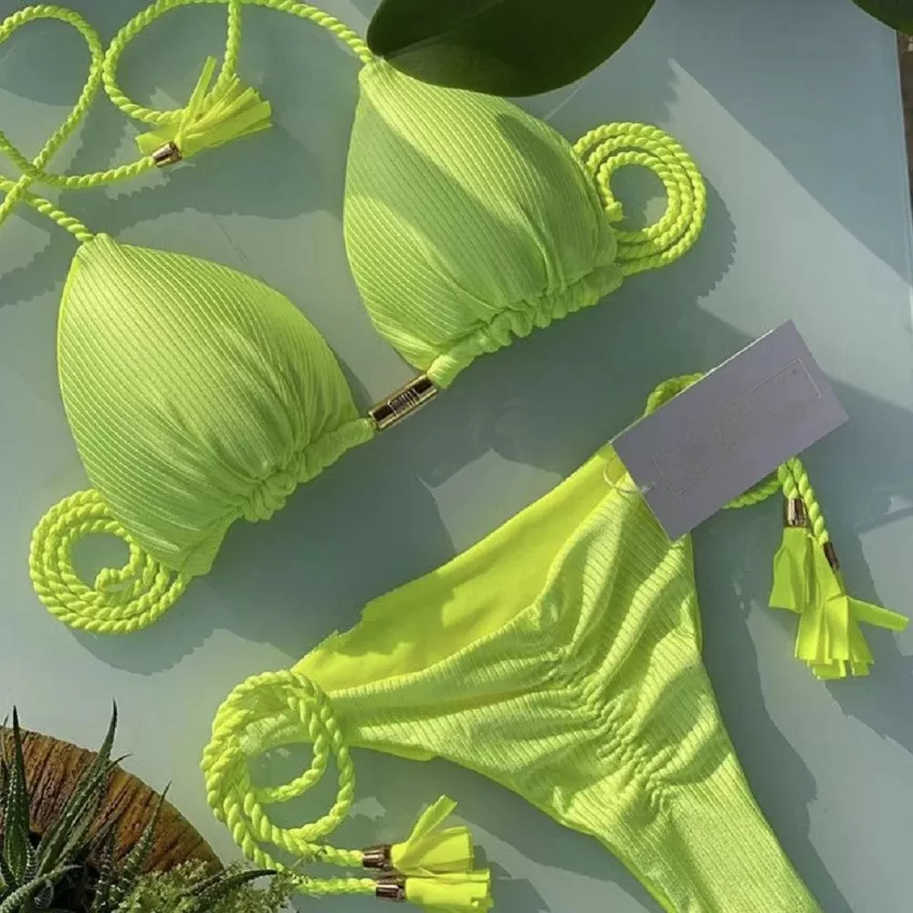 Aurora Neckholder-Bikini mit Quasten und seitlichem Bindeband