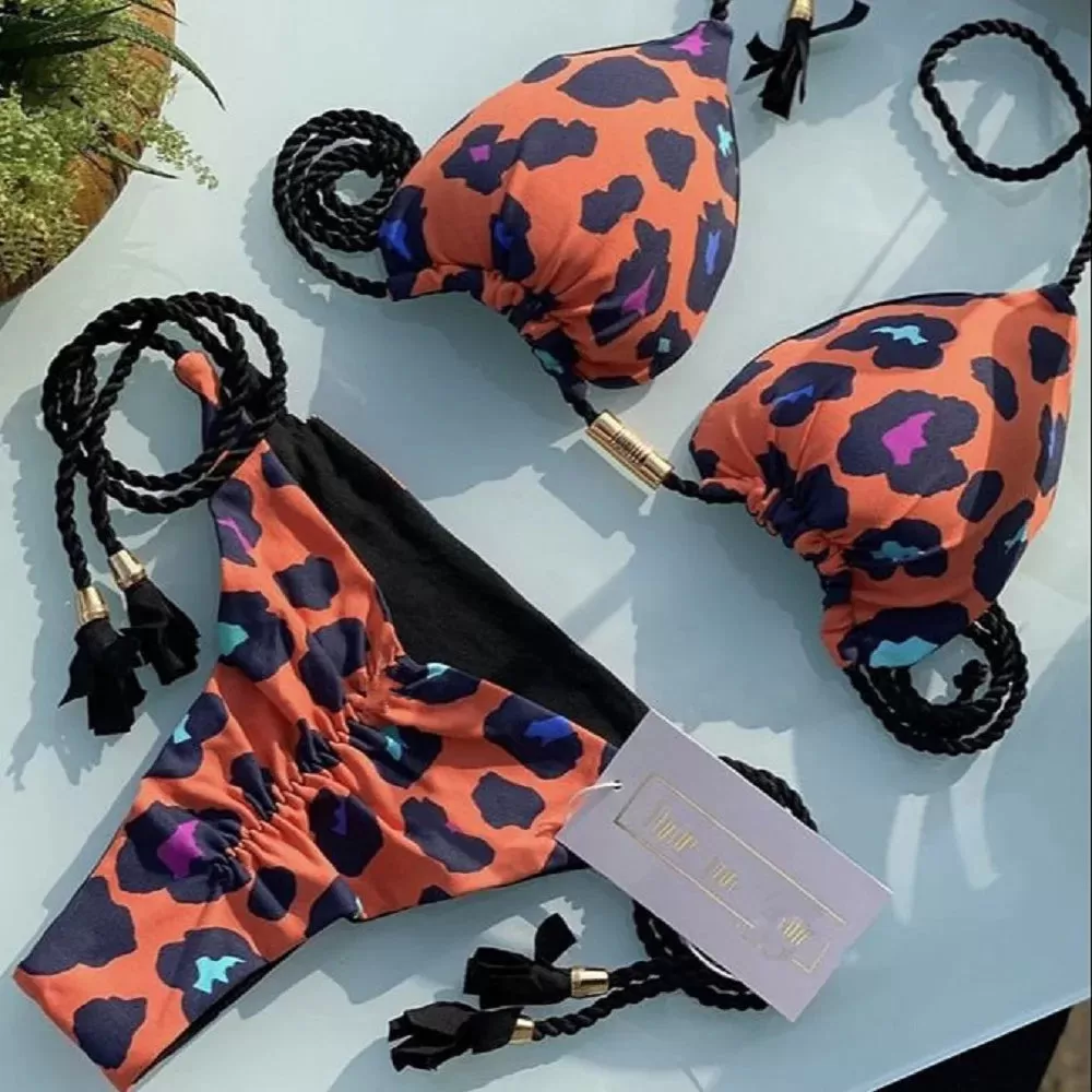 Aurora Neckholder-Bikini mit Quasten und seitlichem Bindeband