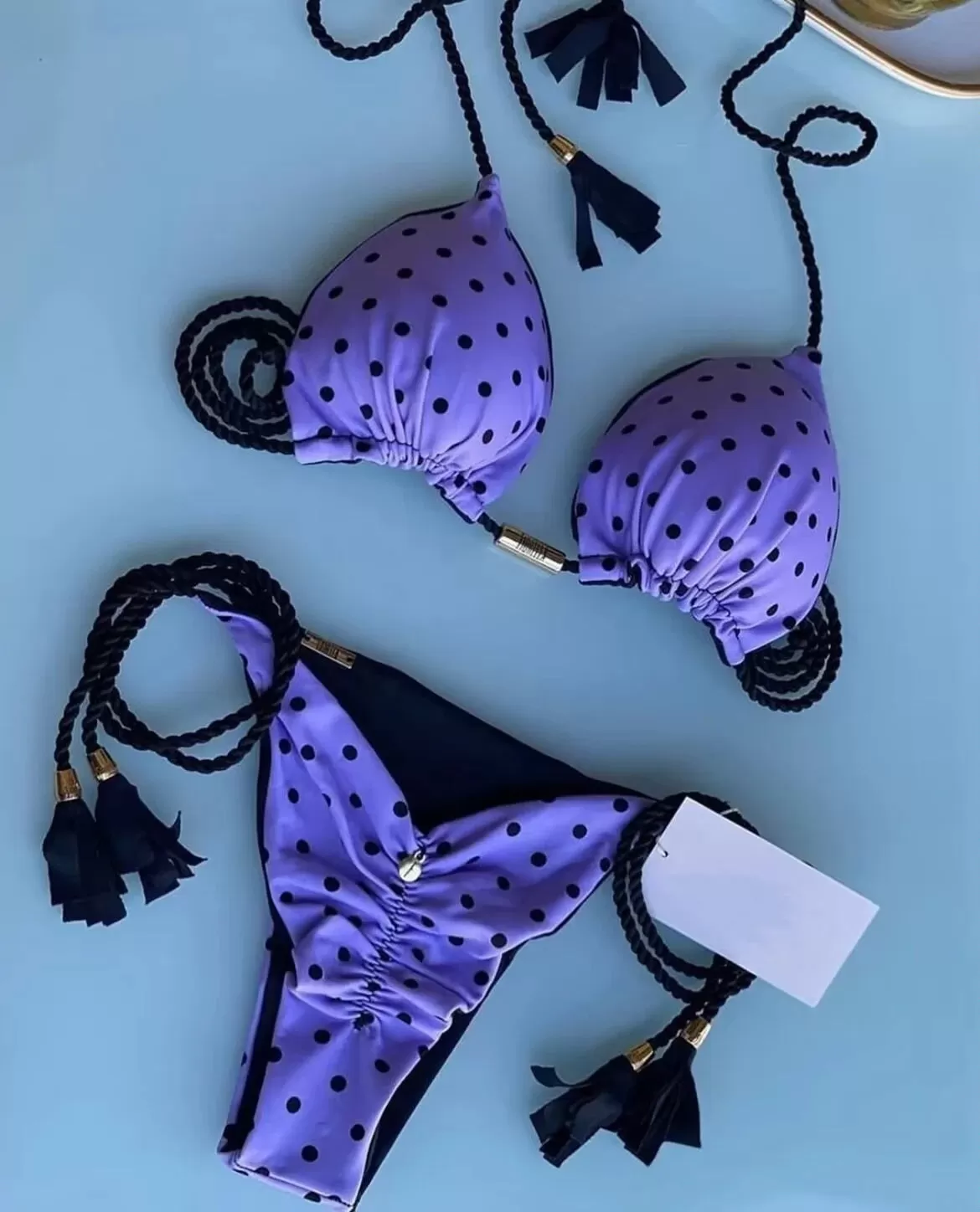 Aurora Neckholder-Bikini mit Quasten und seitlichem Bindeband