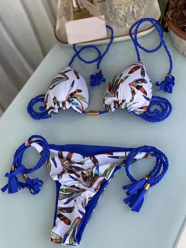 Aurora Neckholder-Bikini mit Quasten und seitlichem Bindeband