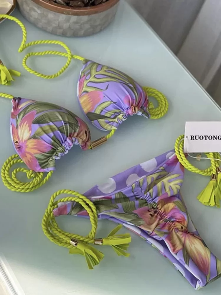 Aurora Neckholder-Bikini mit Quasten und seitlichem Bindeband