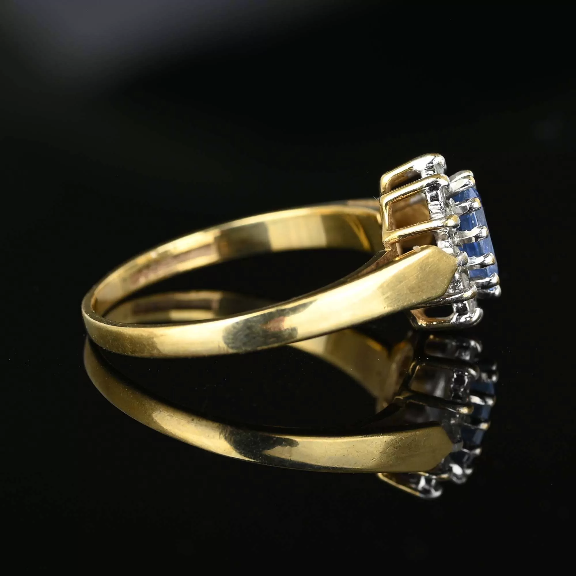 Diamond Cluster Halo Ceylon Sapphire Ring in Gold