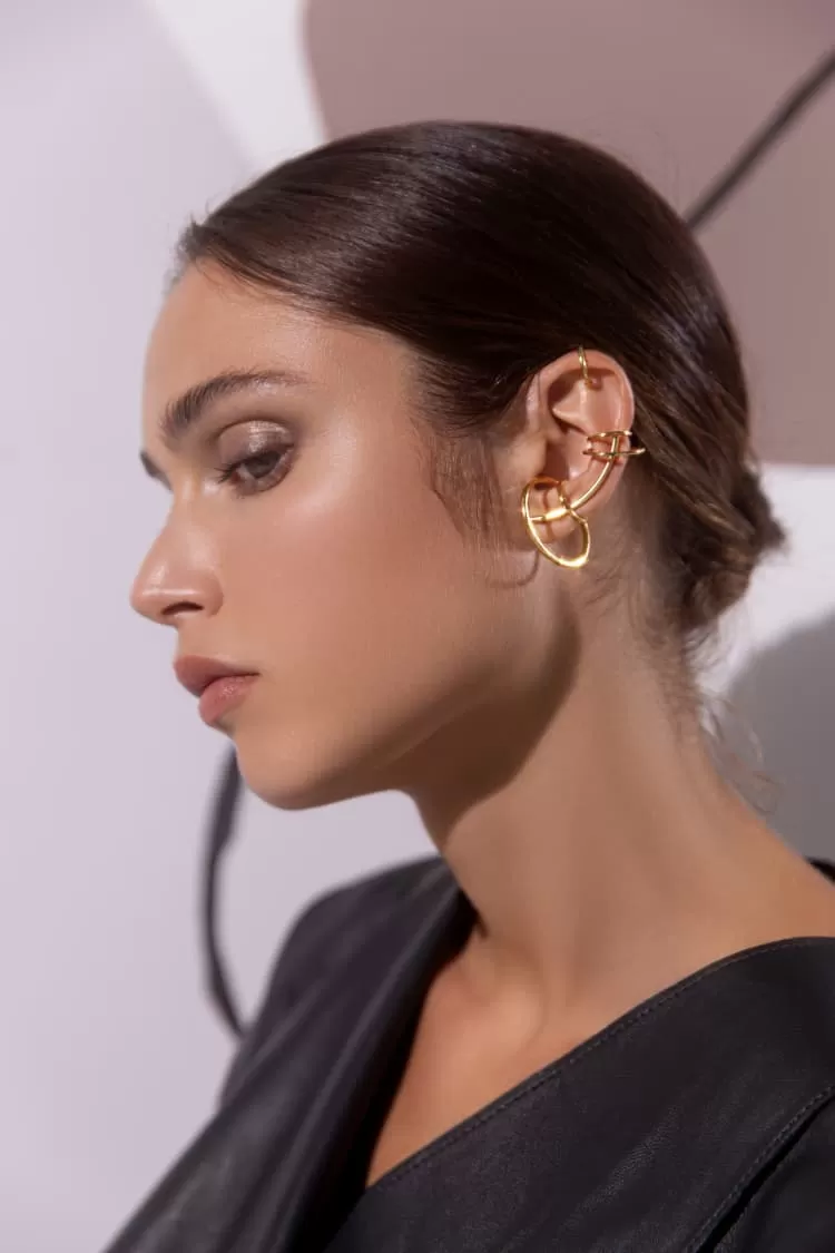 ear-cuff set in gold