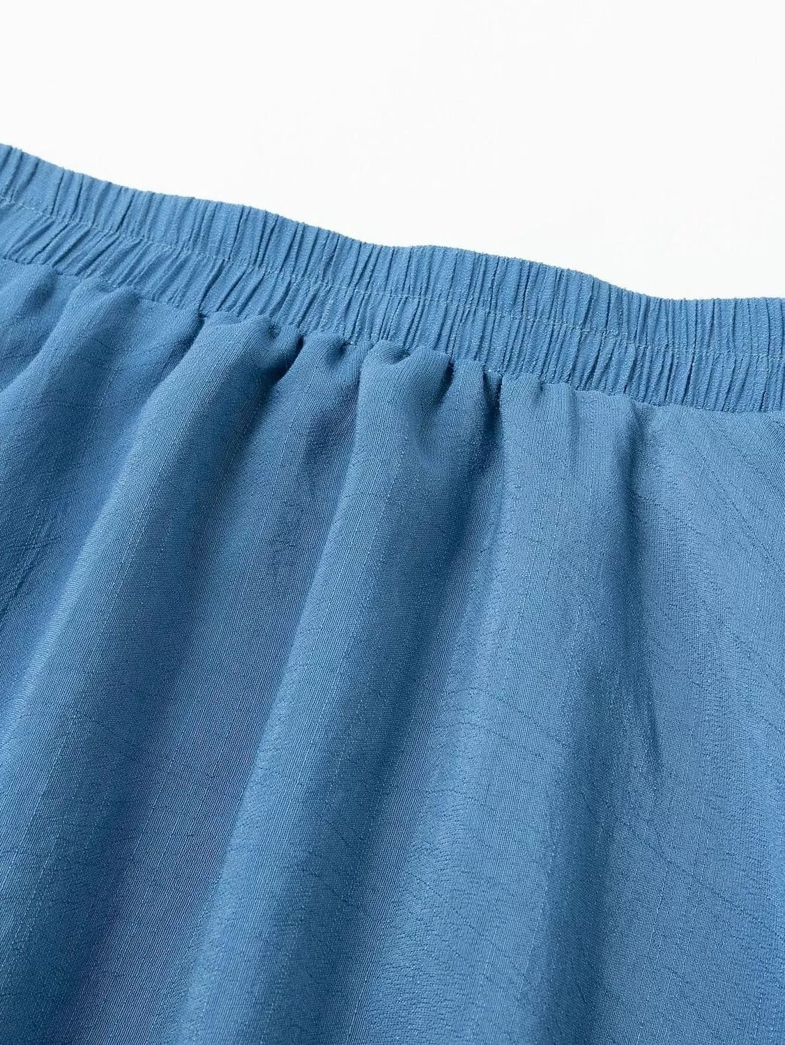 Effortless Elegance: Versatile Pleated Long Skirt