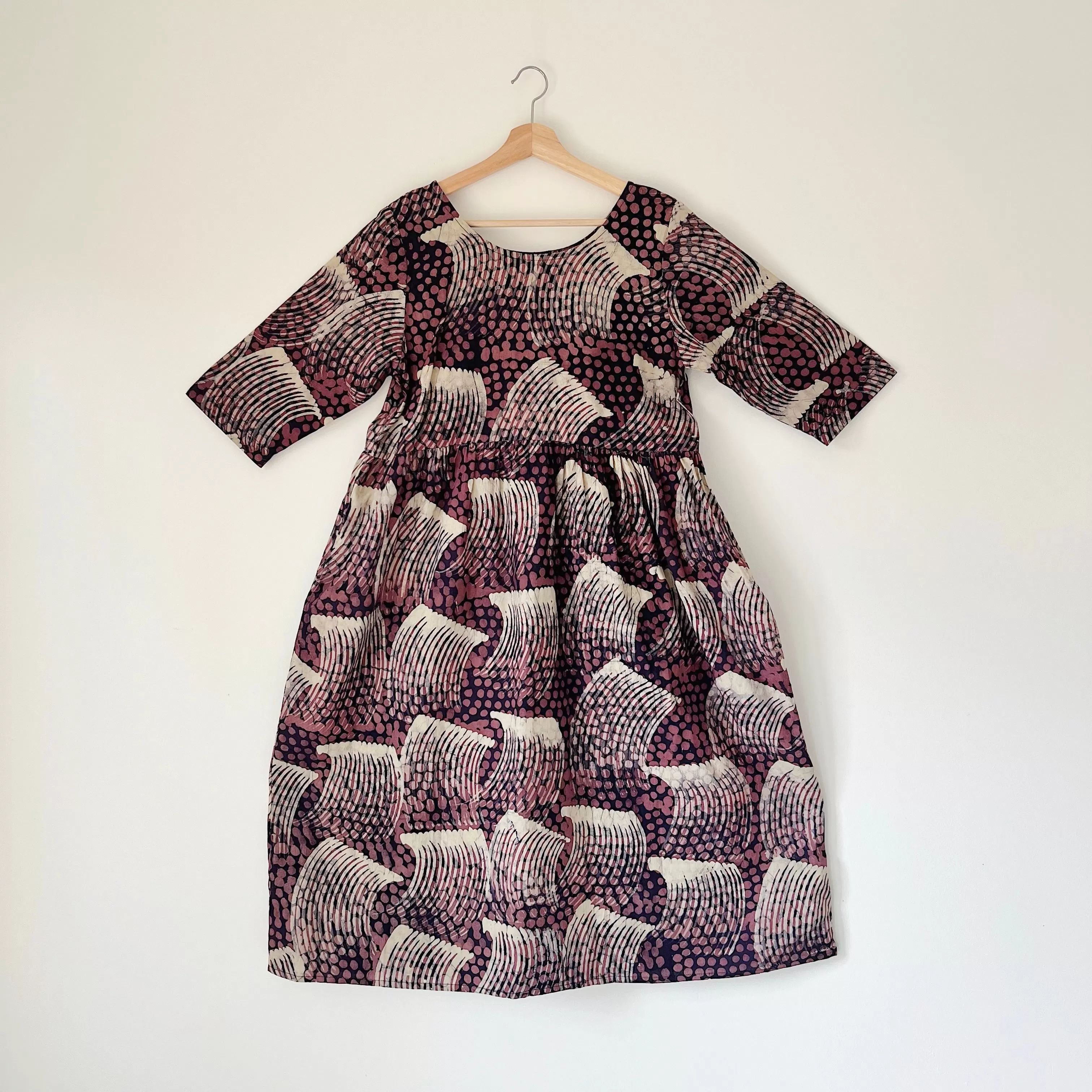 Fahari Bazaar | Sula Dress in Raspberry Brush Stroke