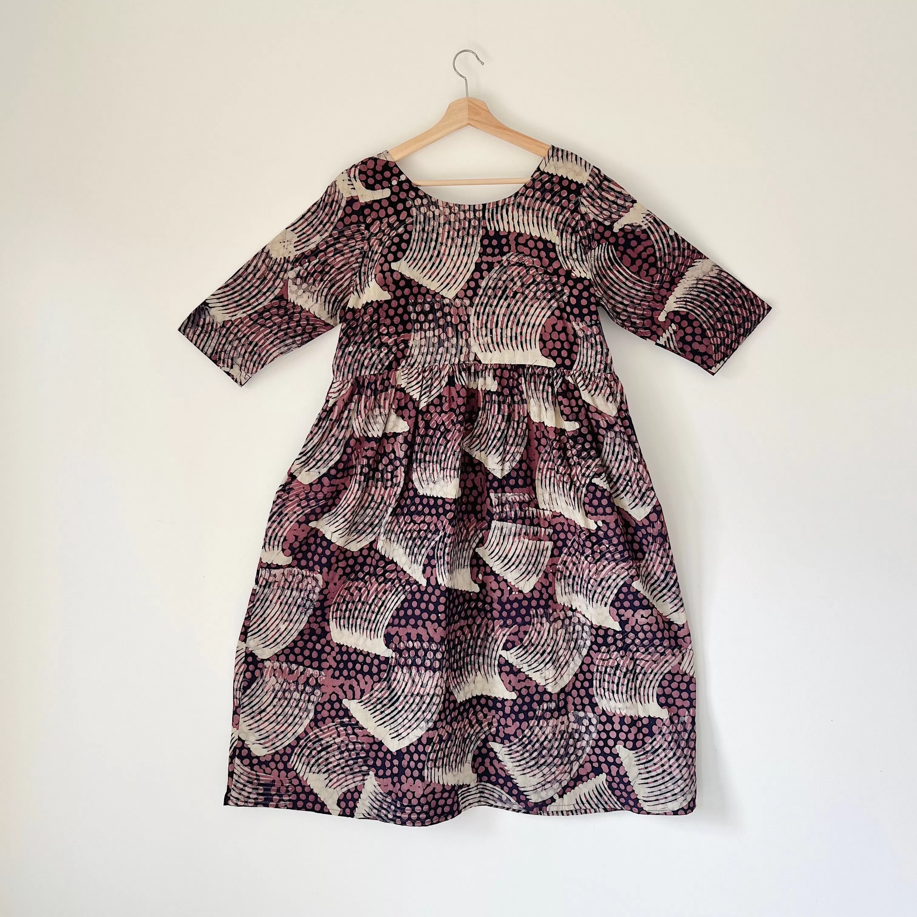 Fahari Bazaar | Sula Dress in Raspberry Brush Stroke