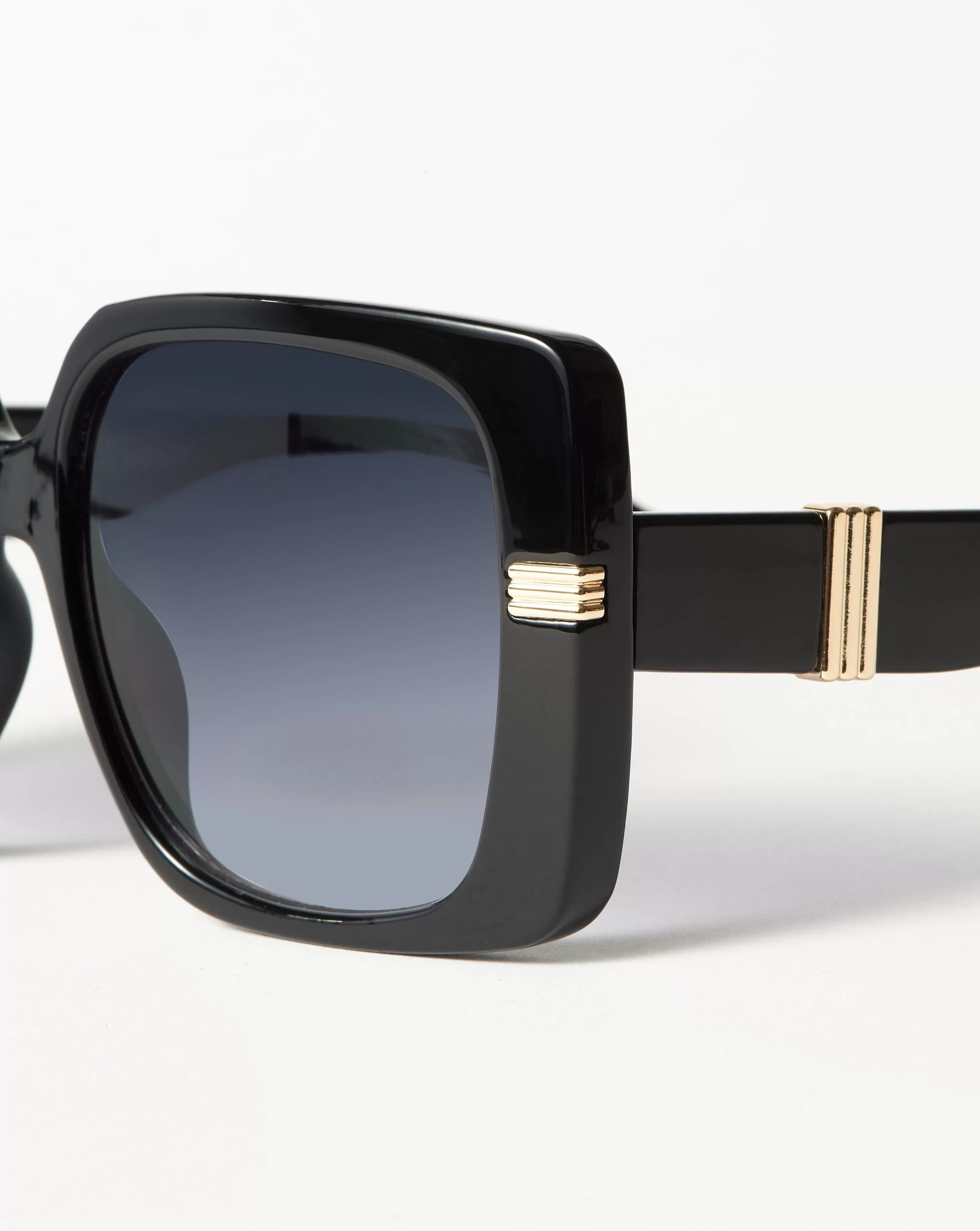 Le Specs Phoenix Ridge Oversized Square Sunglasses | Black