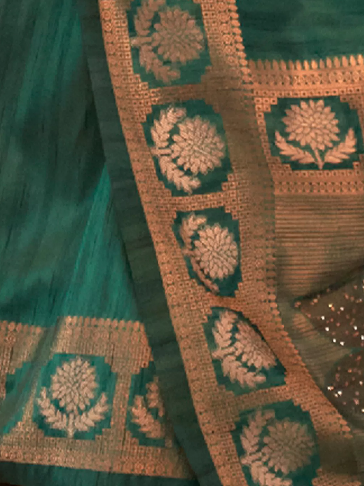 Odette Women Teal Silk Blend Woven Saree With Unstitched Blouse