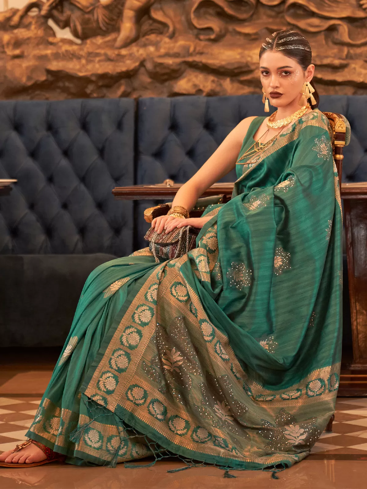 Odette Women Teal Silk Blend Woven Saree With Unstitched Blouse