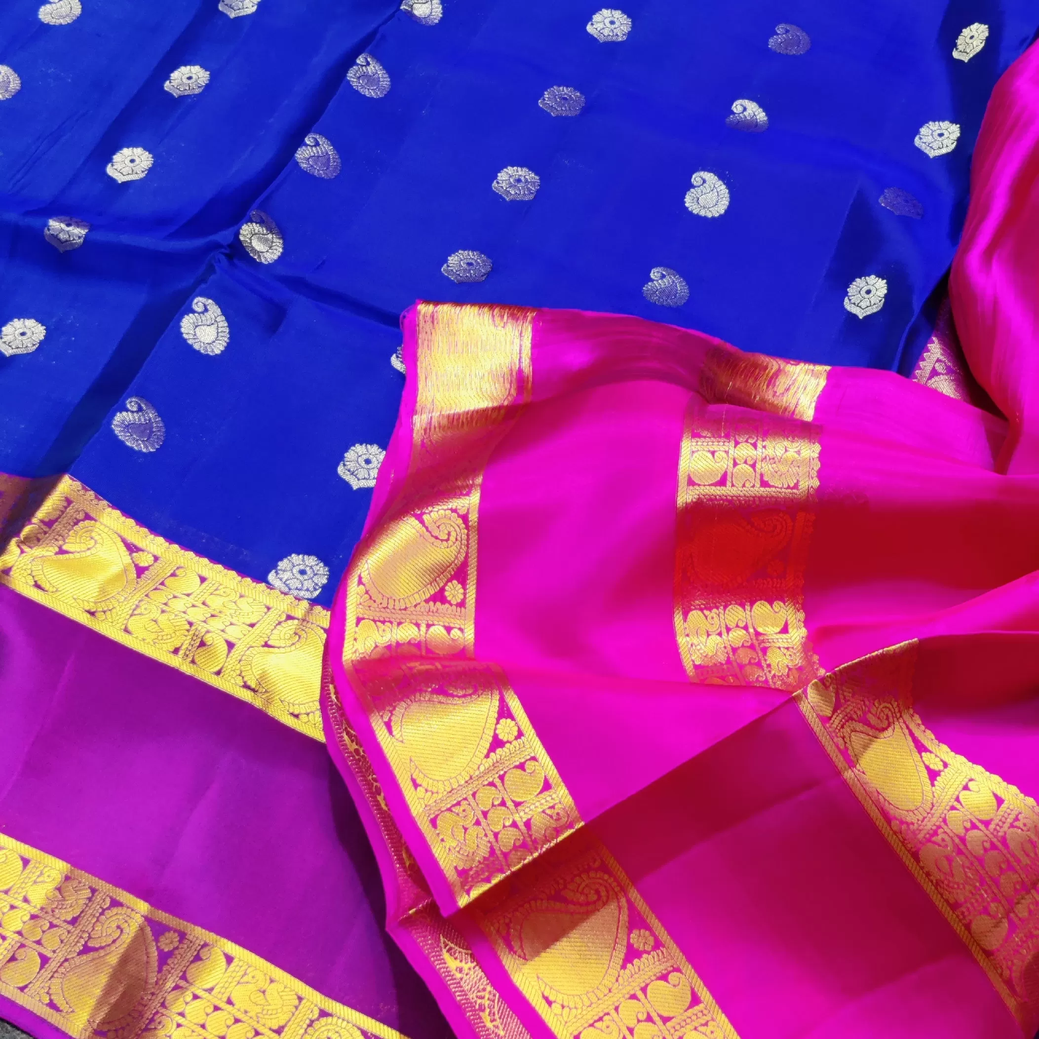 Samudrika Pattu saree - SFT05