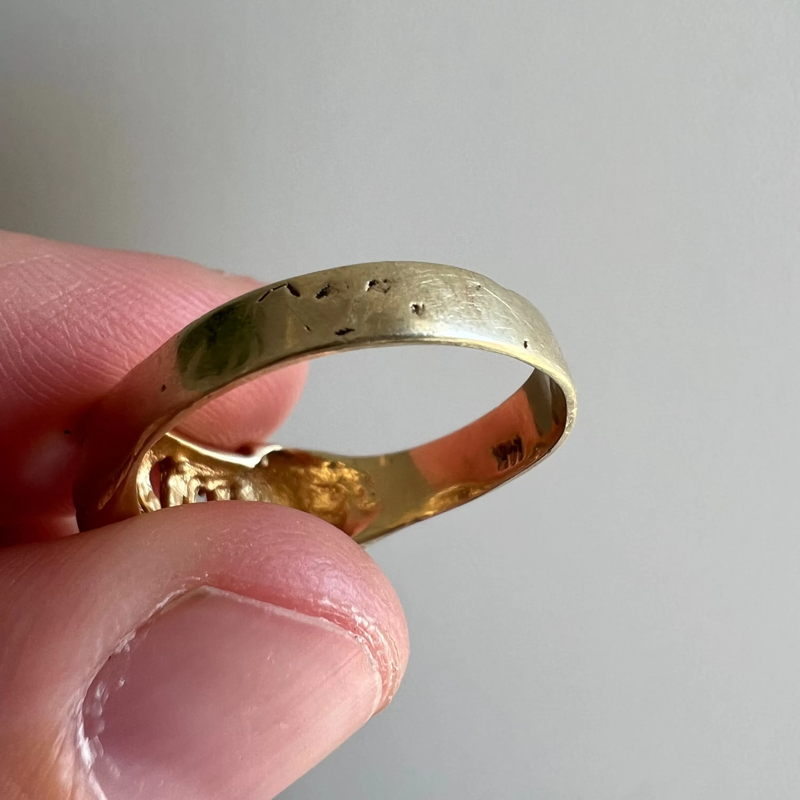 V I N T A G E // wearable LOVE / 14k yellow gold LOVE word ring / size 6.25